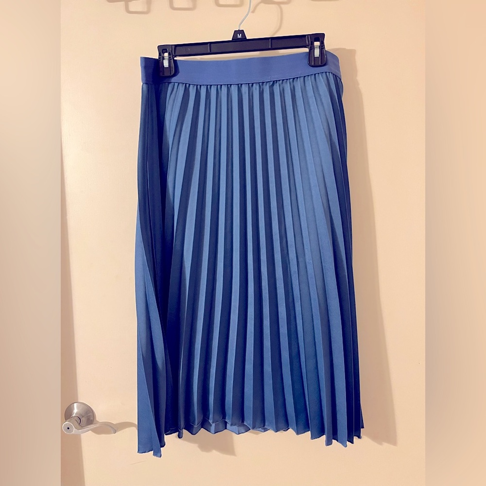 Pleated skirt